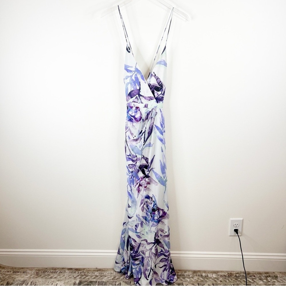 NWT Fame and Partners Women's Fallen Leaves Print Maxi Dress 10 - Picture 2 of 7